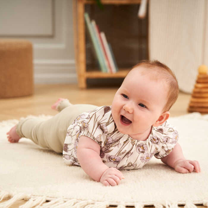 Müsli Babyshirt Crocus puff Balsam cream/Orchid/Corn